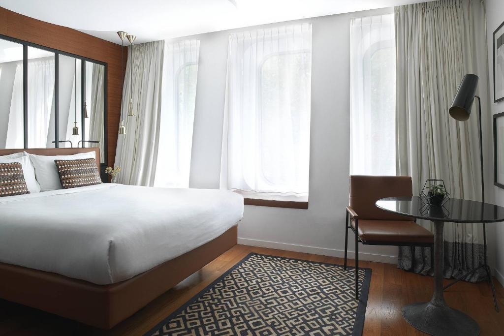 هتل رنسانس رپابلیک